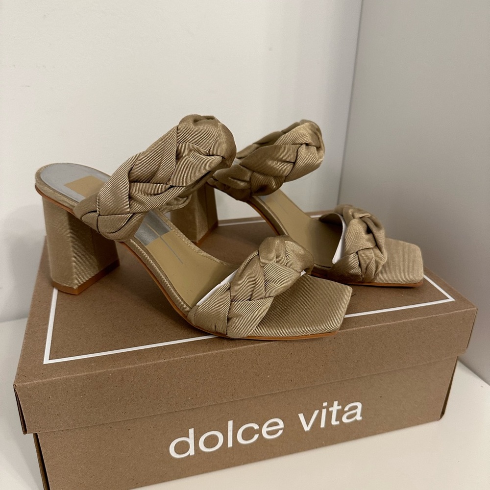 Dolce vita paily heels in gold